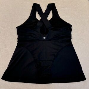 Lululemon Cross Back tank top sz 8 EUC